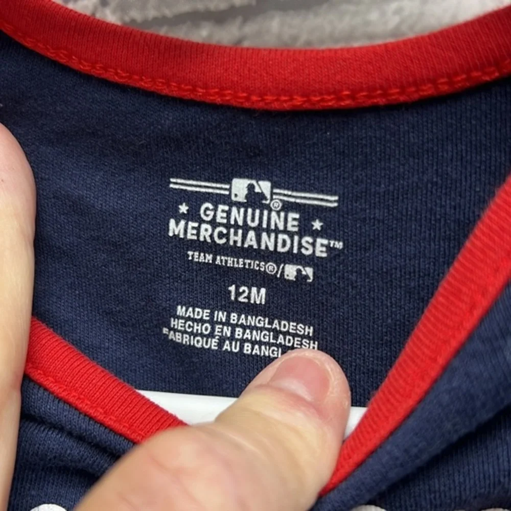 Atlanta Braves onesies‎